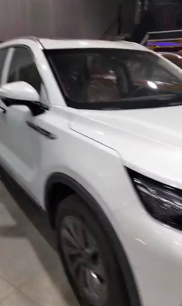 سلام عليكم

بايك x7

٢٠٢٥ ماشيه اقل 2000كيلو بس الذهاب للمرور 

فحص مؤقت

مكينه ١٥٠٠ تيربو كير طيارة ٧ نمر 

بعدها بالضمان لعشره سنوات مع وجودالكارت

لايت عالي ناصي بروجكتر زنون متحرك 

لايت اوتو عالي 

بنوراما 

جنطه كهرباء 

مري كهرباء شفط نقاط عمياء قلاب 

ويل ١٩ حساس اطارات 

كامرات ٣٦٠ 

رادارات ٣٦٠ 

كروز سرعه

محافظه على المسار

قيادة ذاتيه 

رادار امامي تفاعلي 

ركن تلقائي 

هاند بريك دكمه اوتو هولد 

٣ وضعيات قيادة 

دخول خروج ذكي اناره ترحيبيه 

كشنات جلد نابه الماني كهرباء ميموري ٣ وضعيات

اربعه جام اوتو

تدفئة تبريد كشنات 

ستيرن تدفئة تحكمات لمس

ماوس تحكم 

داش كام بلادي مدمج امامي وداخلي 

السيارة كفاله عامة 

تواصل خاص واتساب ***********

مكان محافظة الديوانيه
