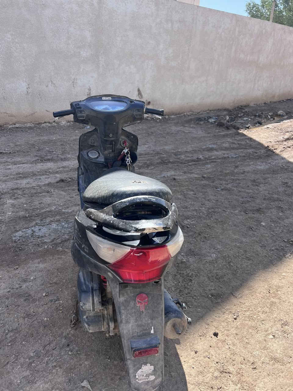 السلام عليكم دراجة لبيع كامكو 2012دراجة مبدل بوشة وبستم مكاني الشطرة رقمي ***********
