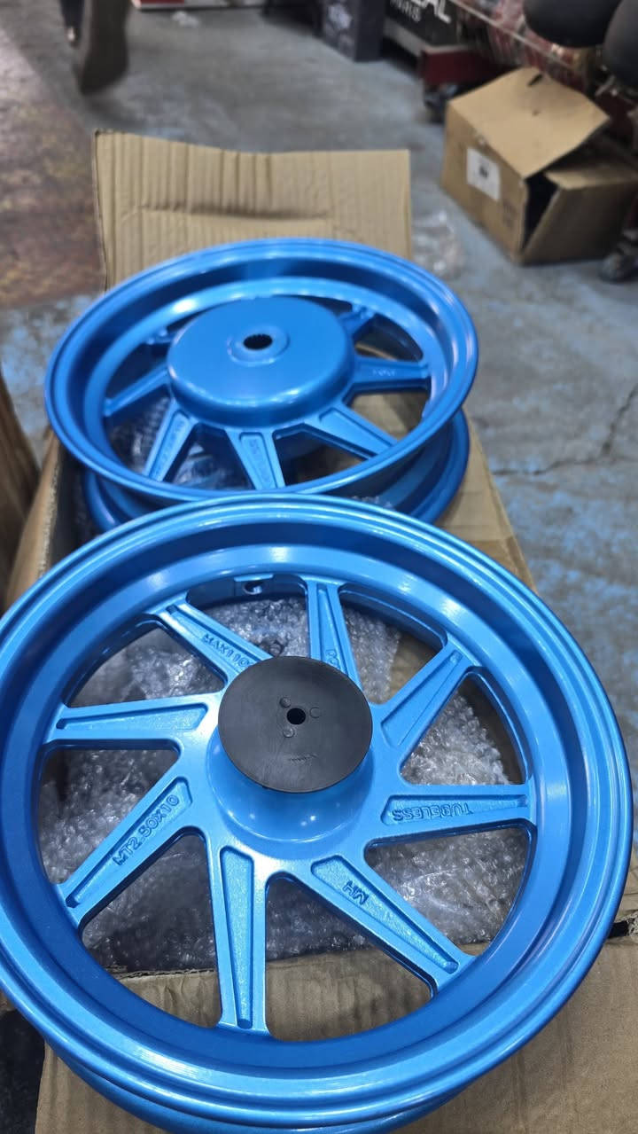 متوفر 
ويل كب اصلي 
جمله مفرد 
حمزه الياباني 
***********
