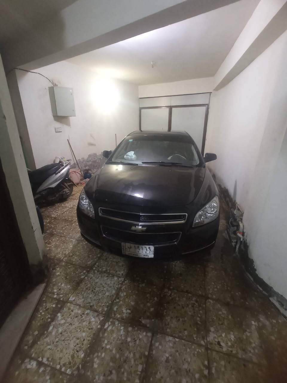 سلام عليكم سياره ماليبو كامله سياره وحلوه وكاعده رقم بغداد كامله من كلشي موديل 2009 رقم بغداد مصبوغه جماليه حادث فقط بنيد سياره معروضه 67 وبيه مجال مكاني بابل رقم تلفون ***********
