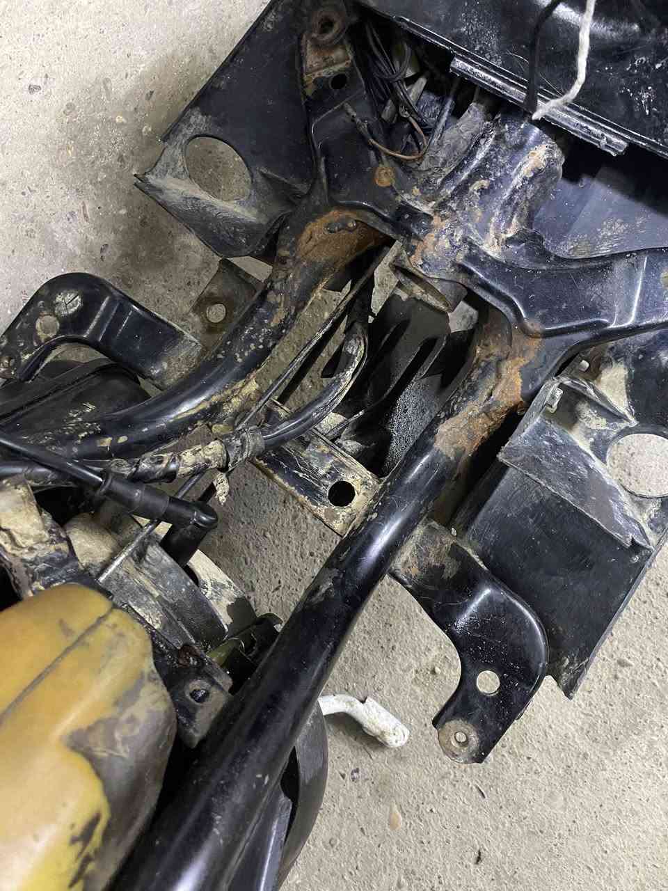 ماطور بزون درع كامل الشاصي كدام العين السعر 160 وبي مجال تحريكه ومعدل نار 🔥 للاستفسار على هذا الرقم ***********
