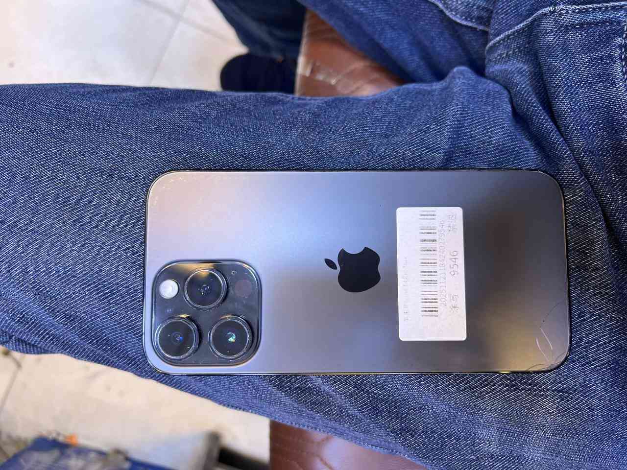 ايفوان 14برو ماكس جهاز دبل سيم كارت ما مفتوح بطاريه 90 بي فطر كلش زغير بل ضهر  وما مثر على الجهاز العنوان البصره الجنينة  سعر 775

***********
