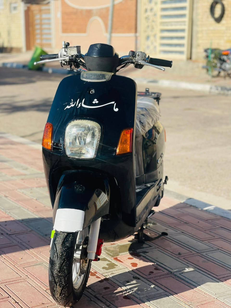 سلام عليكم , دراجه بوليس للبيع موديل 2007
كابريتا مكفوله من التاير لتاير ختم واحد ويه المكينه 
برغي واحد مامفتوح 
الرقم : ***********
المكان : كربلاء محطه سما كربلاء 
السعر : 850 مع المجال
