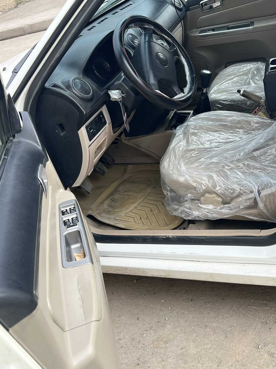 سلام عليكم سيكي ٢٠١٣محرك كير تبريد كابون رقم نينوى سنويه ٢٧جاملغ صبغ فقط السعر ٥٦شراي اتصل 
***********
***********
