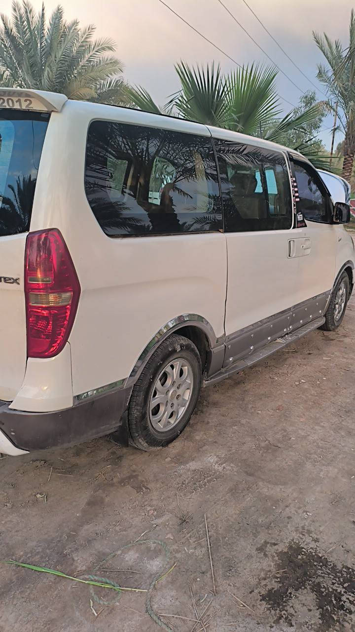 سلام عليكم ستاركس موديل 12 محوره جديد تخم تاير بسمي بيه باب وشبر صبغ بل تكمه يم الباب الياقي مكفول  سعر 150  وبيه مجال قليل ***********
