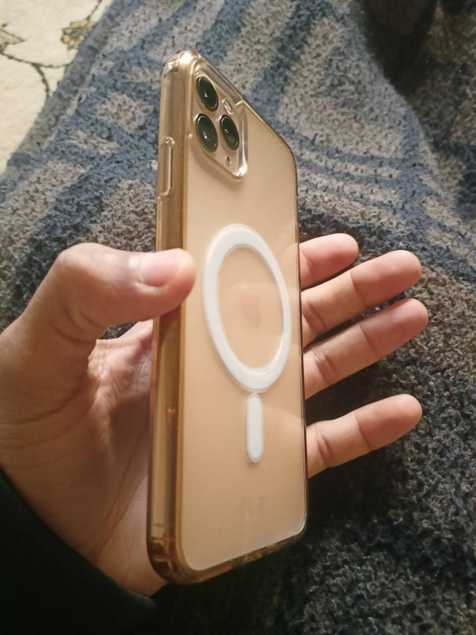 11 برو ماكس مبدل شاشة شرط اصلي ذاكرة 256 بطارية 80 جهاز شرط مابي عيب كلة شغال ونضيف لوك للبيع و مراوس شراي خاص و اتصل ***********
