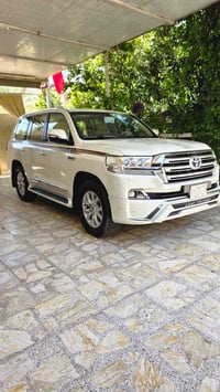 لاندكروز GXR • ٢٠١٦ • رقم بغداد