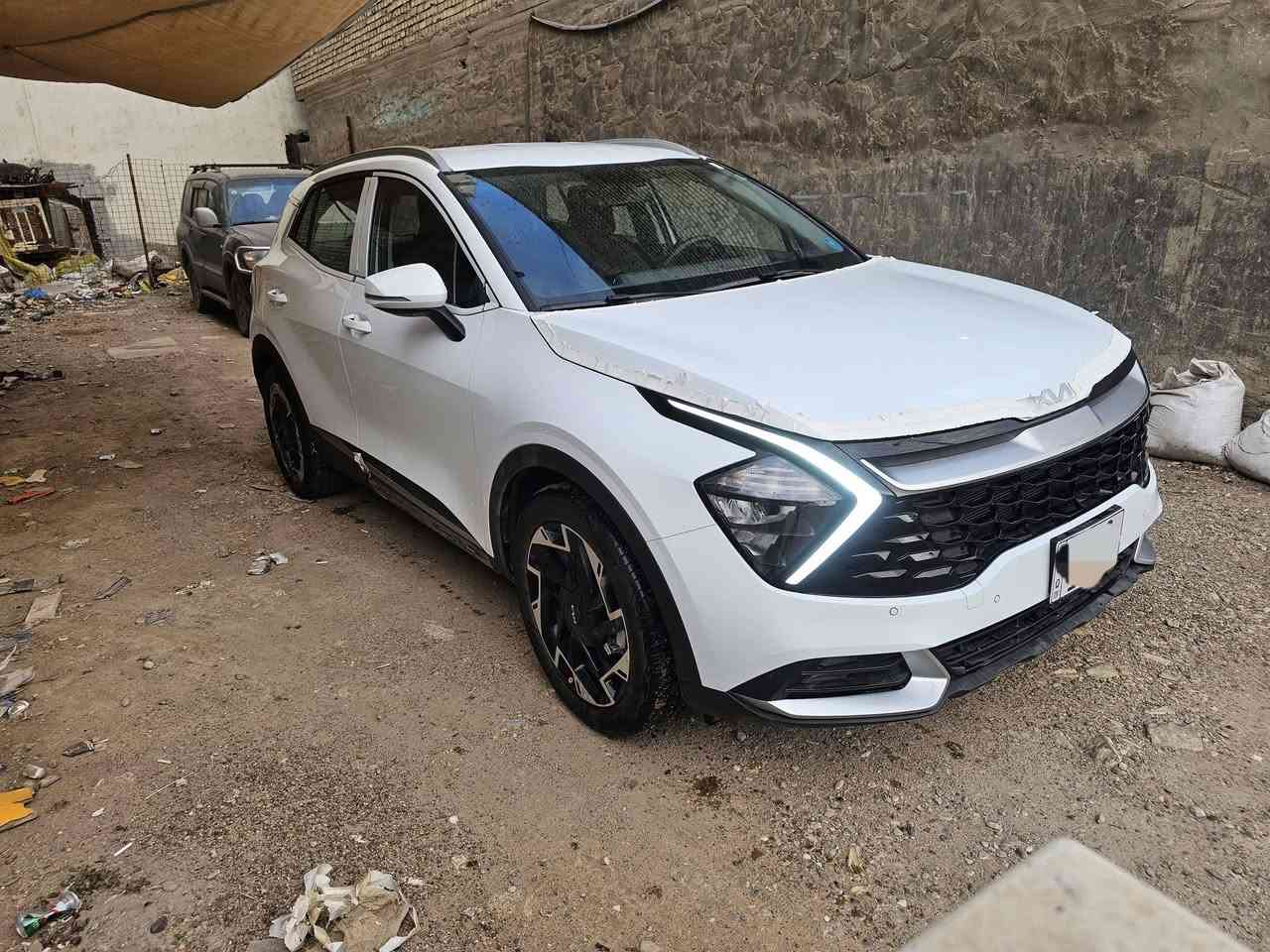 السلام عليكم 
سبورتج للبيع
موديل 25 رقم بغداد
فول كامل قماره حديد
ماشيه 1200 km فقط
كراسي سايق و راكب كهرباء
صندوق خلفي كهرباء
بردة خلفيه
نقاط عمياء
حساس مطر
حساسات امامي خلفي + كاميره خلفيه
تبريد مناخين منفصل
ضمان الدوليه
+ اربع تبديلات دهن مجاني بالشركه
السياره على وضع الشركه
السعر ٢٢٤  ورقه
للتواصل الاتصال على الرقم
***********
