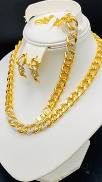 اكسسوارات • تفاصيل ناقصة