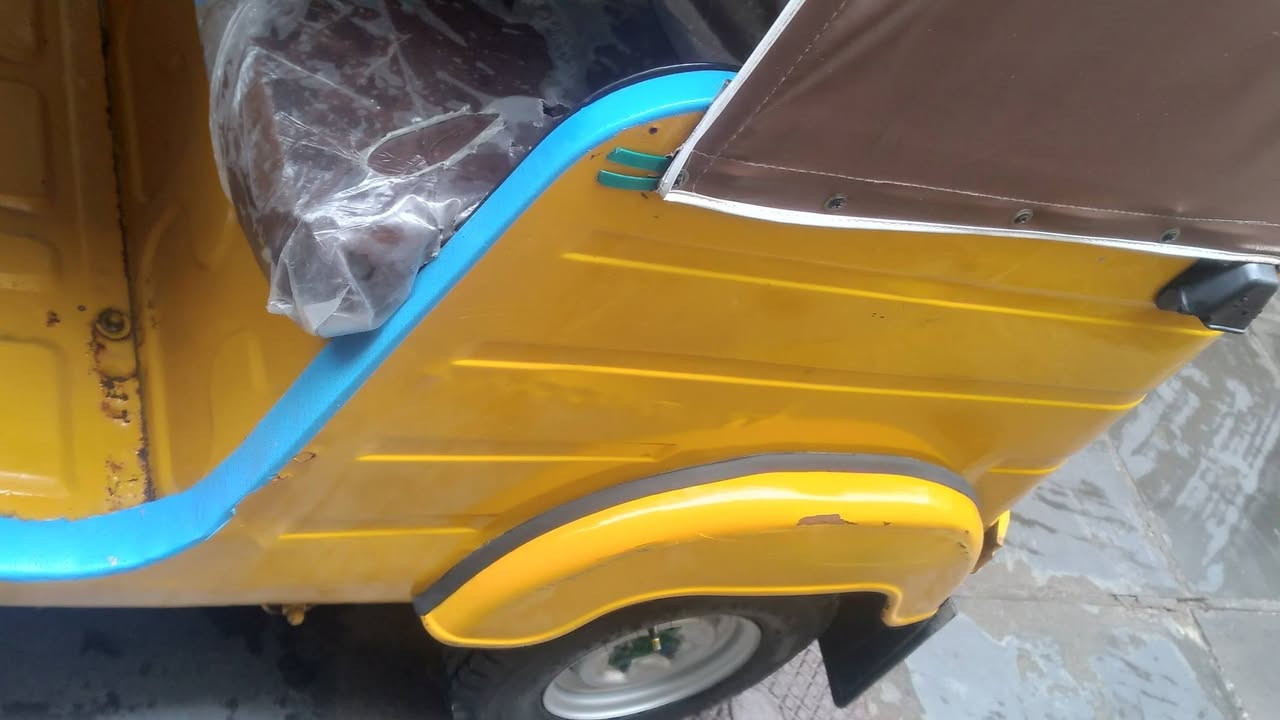 السلام عليكم شباب تيك توك للبيع موديل 18 رقم سنويه بكاني بغداد المعامل الحسينيه السعر6 وبيها مجال***********
