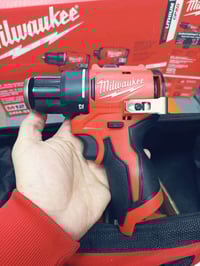 عرض خاص دريل ميلواكي ٢٠٢٥ m12 جديد اصلي   صنع فيتنام  دريل طوبة حديد  ...