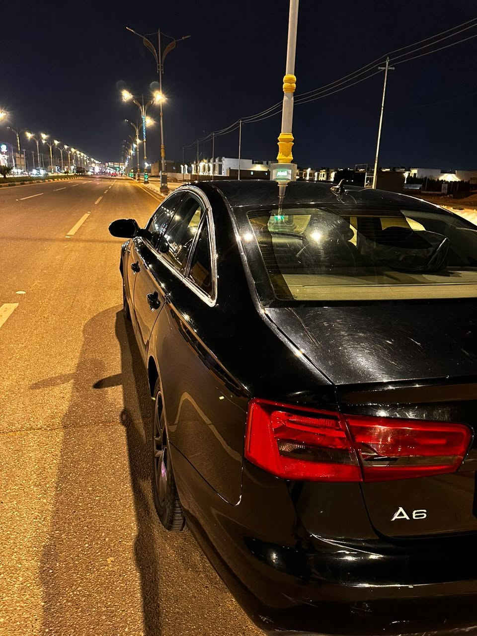 A6
مكلف بالنشر 
اودي مديل ٢٠١٢
خليجي حادث بالعراق جاملغ فقط 
وطخه بسيطه مامصلحه بالجاملغ الخلفي 
محرك  تيربو 
نقصها فقط ظفيره مال محرك
السعر 70$  مكان السيارة كربلاء.. تفاصيل أكثر الاتصال على الرقم ***********
