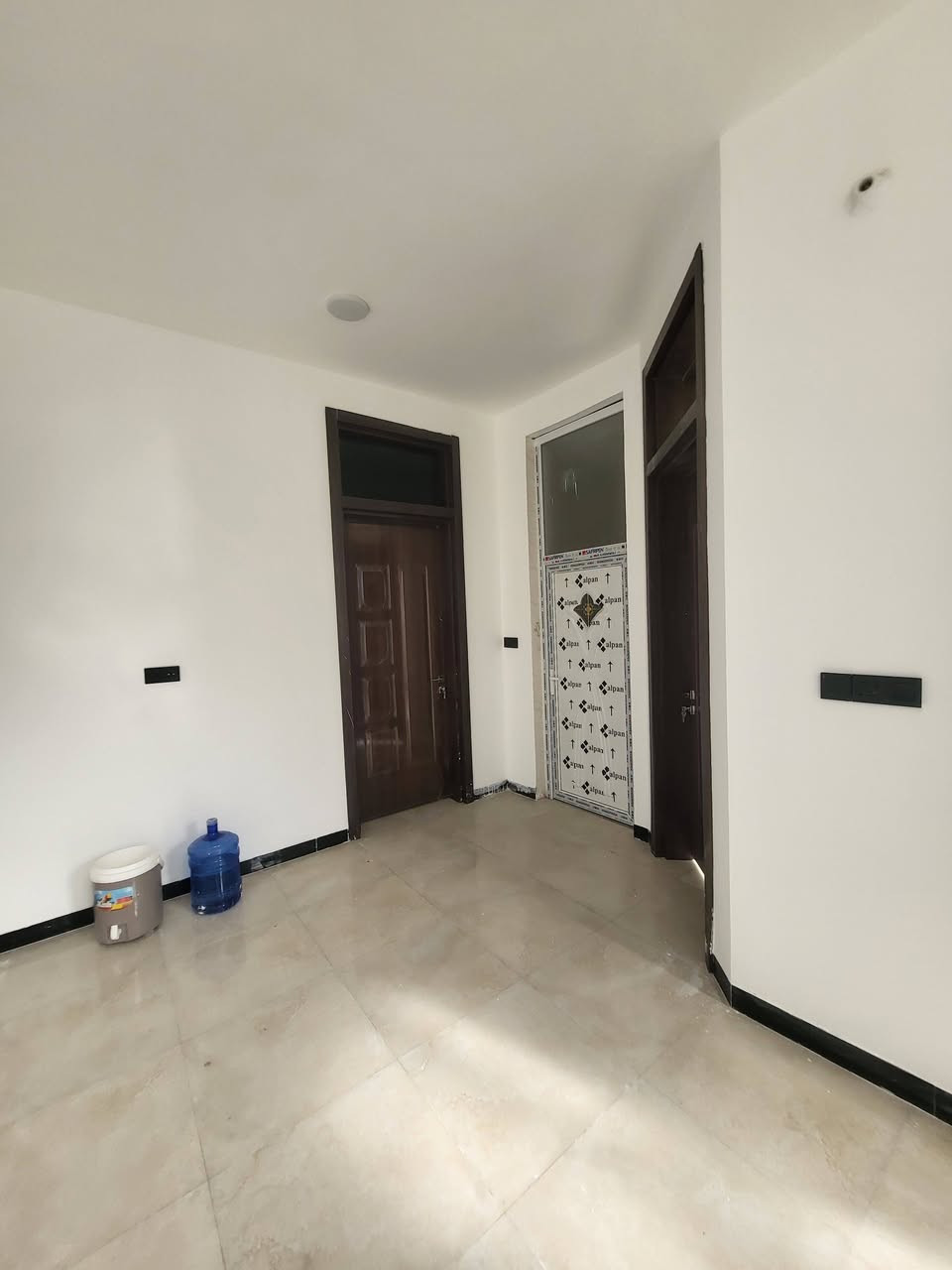 اللـهـم صـــــل علـــى محمــــدوال محمـــد
#داراللــبيع 
مـكـــانه بـابــــل حــي الصــحه
شــــــــــارع مسكوف البغدادي مقابيل مكتب حسين مارينه بالظبط 
شارع 10 متر تبليط للباب
ركن +ركن ع شارعين عرض الشارع الواحد 10 متر
كونكريت مسلح درجه اولى شغله امانة الله 
تجي وشوف بعينك 
هستوه طالع منه الخلفه 
تسليم مفاتيح مباشر🔑🔑

يــتكـون الـدار مـــن؛   2 .غــــــــرفه  
ســـتقـبال كبير   او هــــــول كبير  .  ومـطبخ .   وصـحـيات  وكـــــــراج سيارة مـــسـاحــــــه 160متر بالسند واقع حال 168
زراعي سنـــــــــد 25 
الســ  ـــعـــــ  ـــر.... وتفاصيل  اتصل   #الــواتـــسـاب 👇👇👇👇👇👇👇👇👇
 رقــــــــم الــــــهاتـف......  👈👈  ***********  واتساب 

    يرهم مراوس حسب القناعه

البيت عوزه بس غسل فقط
بالخير ع ياخذه 

...... اللـهـم صـــــل علـــى محمــــدوال محمـــد  ......
