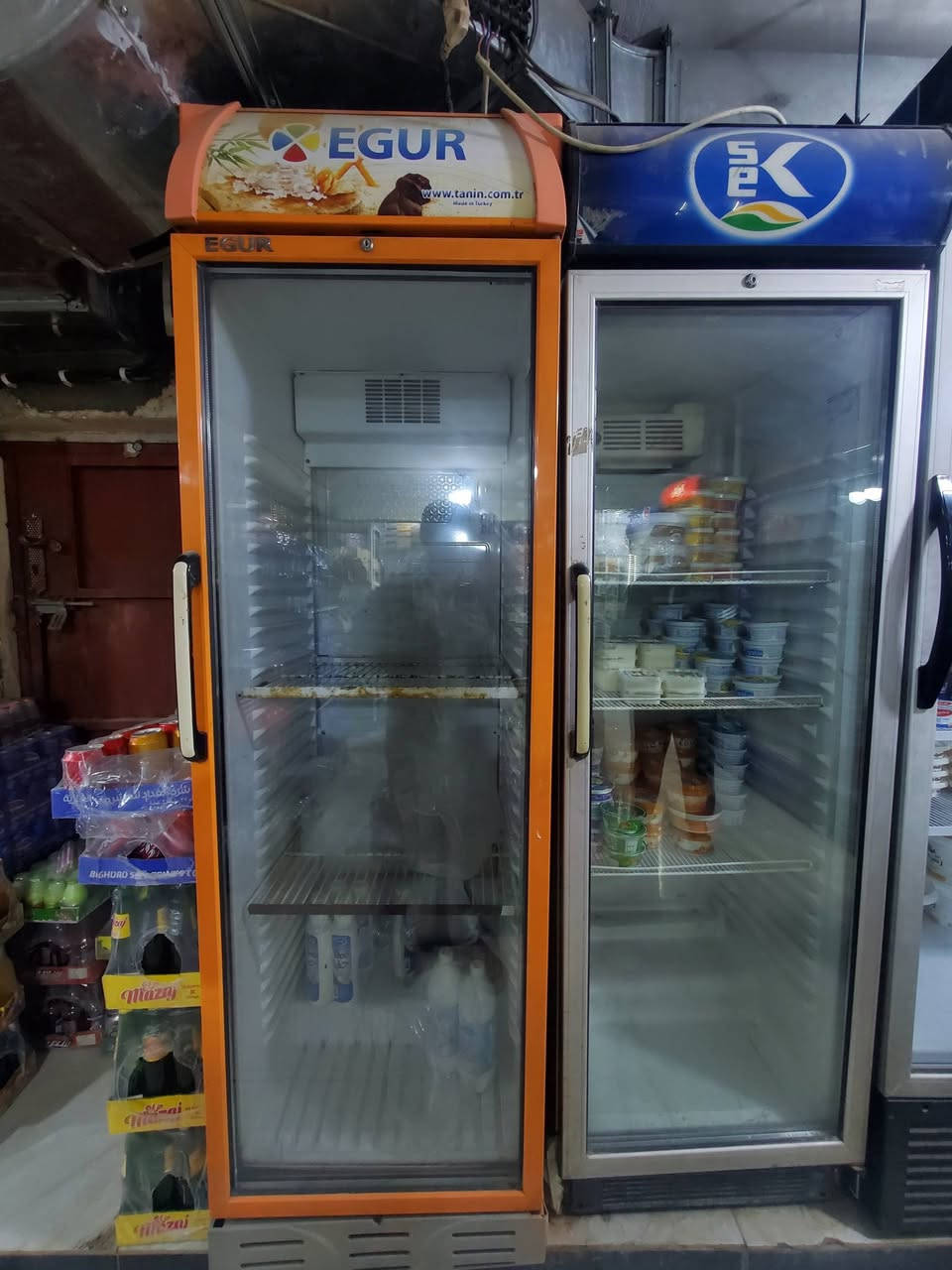 السلام عليكم مكلف بالنشر برادات سعر الواحد ٢٠٠ المكان بغداد قرب بسمايه للاستفسار رقم صاحب البرادات ***********
