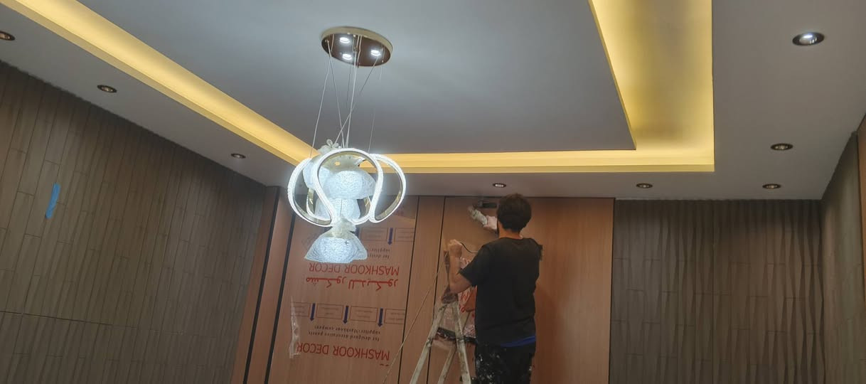 السلام عليكم
1_صباغين درجه اولى 
2_بديل الخشب
3_سحبات داخليه-خارجيه
4_الواحه زجاجيه
5_اليبوكسي
6_سقوف ثانويه
7_سبنت بورد-جبسن بورد
8_في دوائر الحكوميه -الاهليه-والمطاعم -والفنادق
وظمان في شغلنا
تواصل ع خاص مازنجر او واتساب
ع الارقام الهاتف
***********
***********
 واتساب
بغداد فقط🇮🇶
