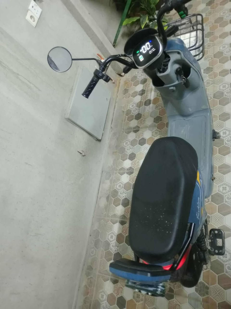 متاح ماطور شحنMA
***********
المكان جانب الأيسر 
يارمجه الشرقيه
