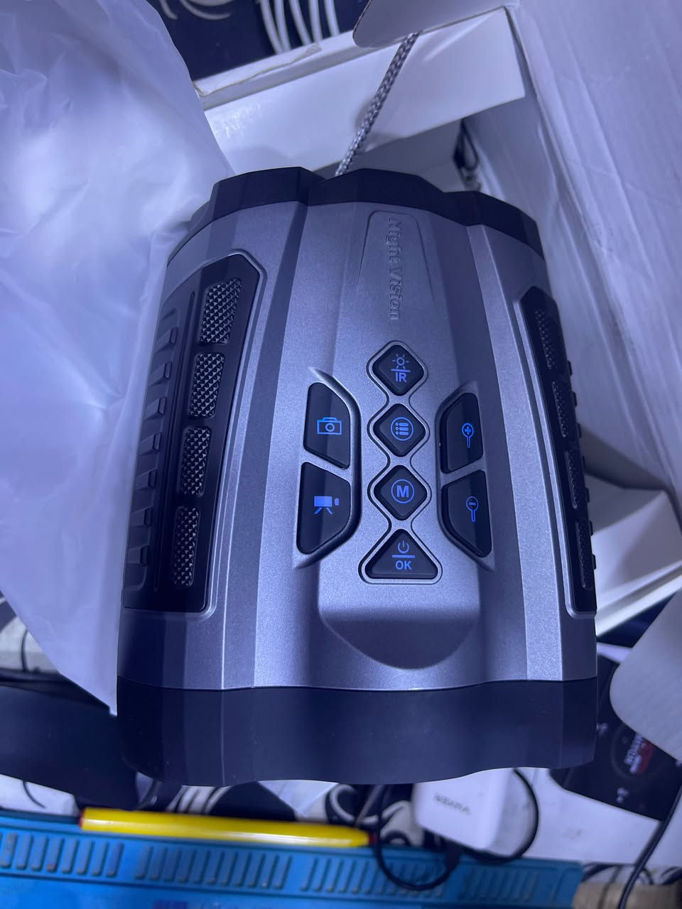 متوفر ناظور ليلي نهاري مع كامره تصرير بدقه 4k
ناظور ليلي شاشة 4K

1️⃣شاشة بدقة 4K

2️⃣اشعة تحت الحمراء 7 مستويات للسطوع

3️⃣تعمل بالشحن

4️⃣شاشة كبيرة

5️⃣يعمل لمدة تصل الى 72 ساعة

6️⃣منفذ لادخال مايكرو SD

7️⃣تقريب يصل الى 1كيلو و 800 في  الظلام الدامس 

8️⃣تسجيل فيديوات وصور يستقبل لتسجيل الفيديو والصور

***********  واتساب.
