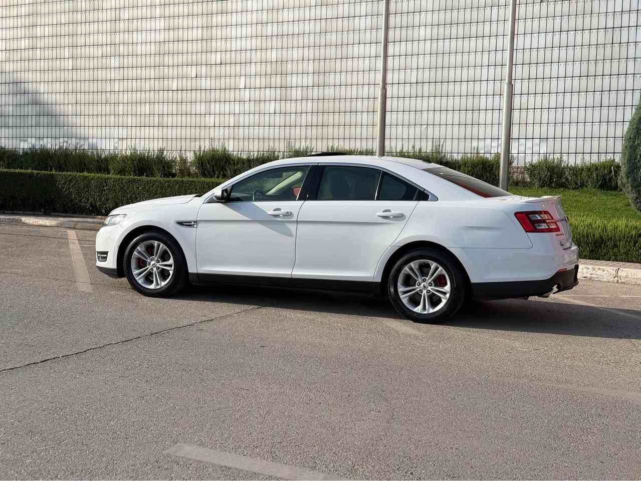 فۆردتۆرۆس مۆدێل ۲٠۱۳ سفری شەریكە نیڤا مواسەفات SEL دەعمی بۆ دەعمی بێ بۆیاخ  بێ گۆڕاو  تەنها یەك پەڵە ساردی هەیە پێوەی دیار نیە مواسەفات سڵایت ۳ شاشە كوشن كارەبا  حاسە كۆدی دەرگا لیدی دەعامی  سەنەوی تا ۲٠۲۹ تازەیە پاتری لۆك بێ تەقەو ڕەقە كال سێرڤس كراوە هایدرۆلیكی گێڕ تازە گۆڕاوە ڕۆن و فلتەر تازە گۆڕاوە تەنها لێخوڕینی ئەوێت بێ نەقسە نرخی ۱٤۳ معامەلە  *********** السليمانية, العراق
