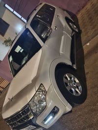 ميتسوبيشي • باجيرو • حبتور • 2016 • سيارة • دفع رباعي • V6 • خليجي • ن...