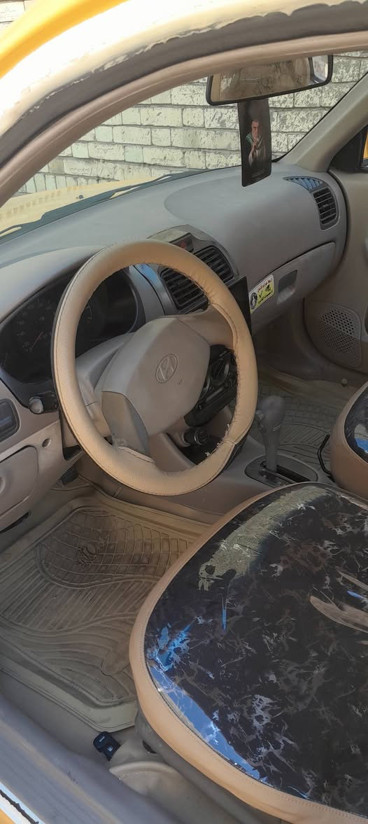 السلام عليكم فيرنا موديل ٢٠١٢ اوتماتيك بأسمي تحويل ثاني يوم بيها ضربه بالغد مال الدبل موضحه بصوره بغداد شهداء العبيدي سعر ٥٨ الرقم ***********
