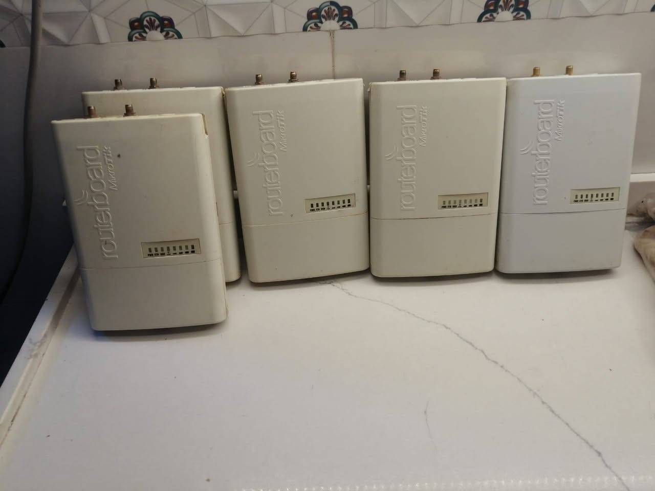 بطاريه. 170 امبير ضمان استخدام جدا قليل

اومني 2.4 حجم كبير يستخدم للبث M2 نانو ستيشن او بور بيم M2 

سيار راك جديد بالكارتون

اومني 5g

M5  ستيشن XW قطعتين

عاكس مكزما بلوستروم

912 6g قطع جدا جديده
زوجين 

بور بيم  عدد قطع نضيفه جدا

لايت بيم زوج نضيف جدا
 CRC326. نضيف جدا
1016 نضيف جدا 

 

سويج 1036 بلاص جديد بالكارتون

2011 شاشه

سويج سسكو 29650

سكتر  زاويه 120  عدد 12 قطعه مع اسميات 

سكتر مع 912 عدد  

5g 912

دش 30 زوج

انتي نويز 26

انتي نويز 23

 راك   6 مع  ڤان سيار مع باج بنل

متوفر توصيل لكل محافظات العراق
***********

ضمان فحص وتشغيل

متوفر اتصال او وتساب
