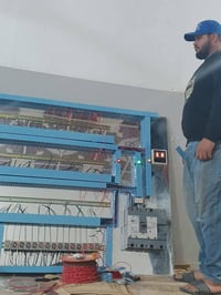 ترميم لوحات • تصميم لوحات • كادر مختص