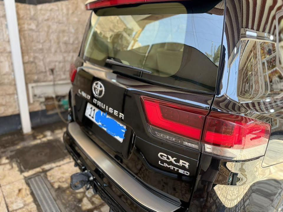 اللهم الصلاة على محمد وآل محمد 
لاندكروز زيرو   موديلها ٢٠٢٤.       مغلفه PPF ضمان 10 سنوات
GXR LlMlTED بريم اصل 

* رقم بغداد دولي بسمي 
* ⁠الفئه LIMTED.  GXR. ( بريم اصلي وفصل  ) بدون برده
* محرك 6 سلند (4000) 
* ⁠العداد ( الف و٥٠٠ يعني زيرو بعدها ) دعاميات كت (لحاية) 
* سايد بريك اوتو * بصمة تشغيل* بصمات ابواب *
* ⁠تطبيق 3 شاشات 
* ⁠شاشة كبيرة اصلية (نفكيتر)* ⁠شاشات خلفية عدد (2) 
* 5 كامرات (360 درجة) محيطيه * فتحة سقف (سلايت) *
كراسي كهرباء * ⁠كراسي تبريد 
* ⁠دفع رباعي (4 * 4)* ثلاجة وسطية * جنطة كهرباء 
* ⁠تبريد شاشة * ⁠تحكم ستيرن  * ⁠داخل صاج * تشغيل عن بعد * ⁠شاحن واير ليس
* داخل جلد بيجي * ⁠حساس امامي خلفي  * ⁠مري طي كهرباء * ⁠ *  * ⁠ترايش ابواب نيكل * 
وقليل منها البريم الاصلي  لمتدد gxr بدون برده خلفيه

مكاني بغداد ورقم بغداد.   

***********
