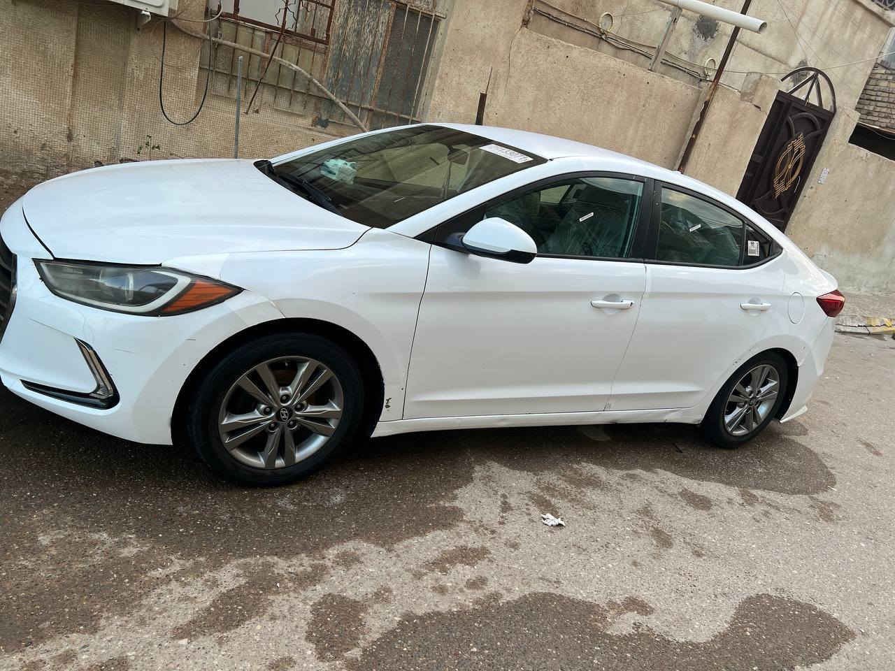 السلام عليكم سيارة للبيع النترا 2017 جاهزة السيارة
 وخير من الله مكينتها 2000دوش ضربتها جاملغ امامي وبنيد السيارة بأسمي تحويل ثاني يوم السعر 110 والشراي بخدمتة المكان ناصرية مركز ***********
