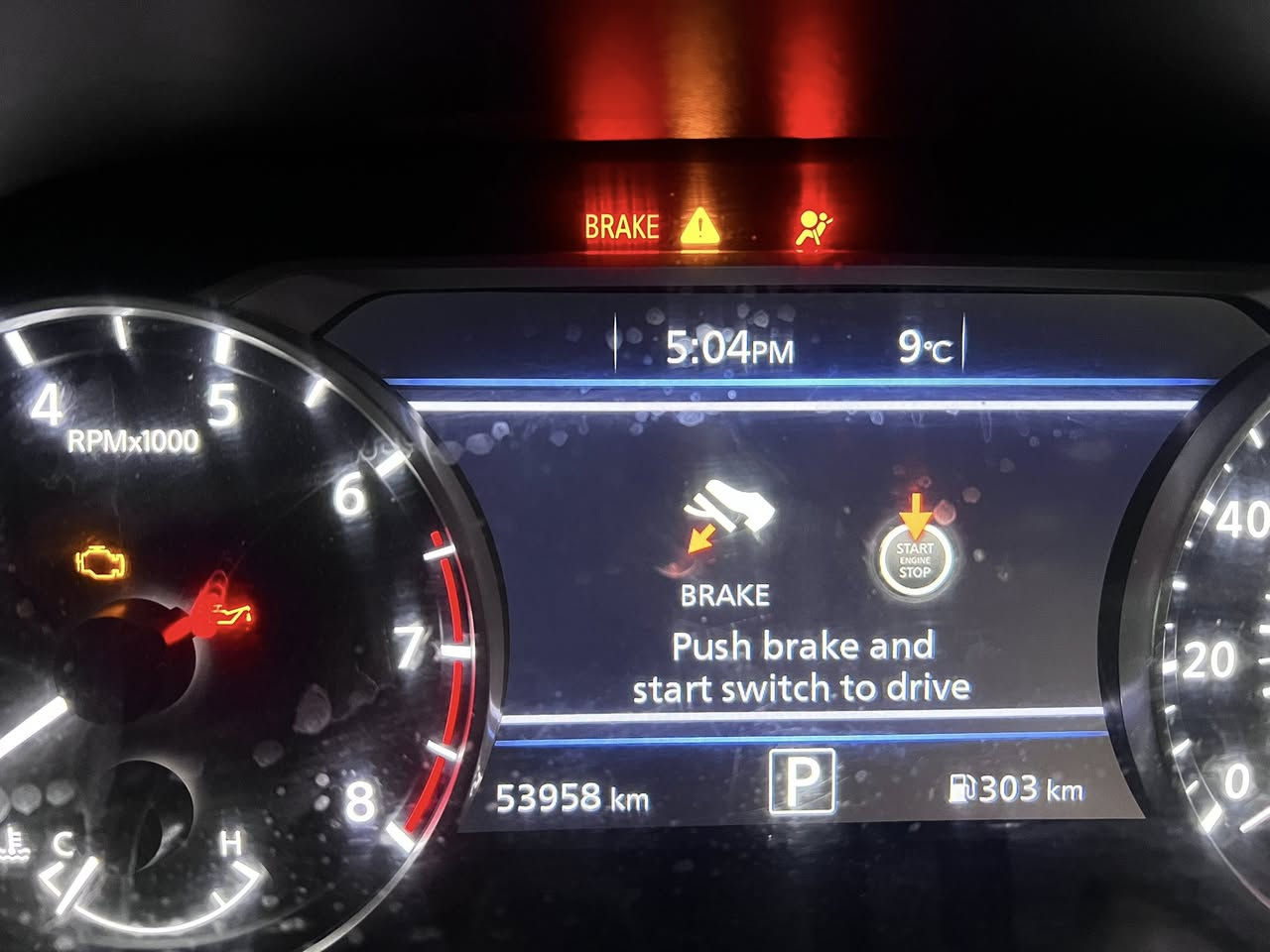 سلام عليكم نيسان سنترا. رقم سليمانية تحويل ثاني. يوم 
موضفات السيارة  
رادار امامي.
 
رادار خلفي 

رادار جانبي. 

بصمة

 شاشة كاربلي. 

ابواب. بصمة 
محرك 2000
تخم تاير جديد 
السيارة عليهة ادامة كاملة  
سونر موجود لحد يخابر وكلي. شبيهة   
تبديل قطعتين. جاملغ وباب. الخلفي  وباب. المامي. صبغ مخاوة وية الجاملغ 
مكاني.بغداد  الوزيرية. 
للستفسار. وتساب. او تصال. 
***********
السعر:138 وبيه مجال للشراي
