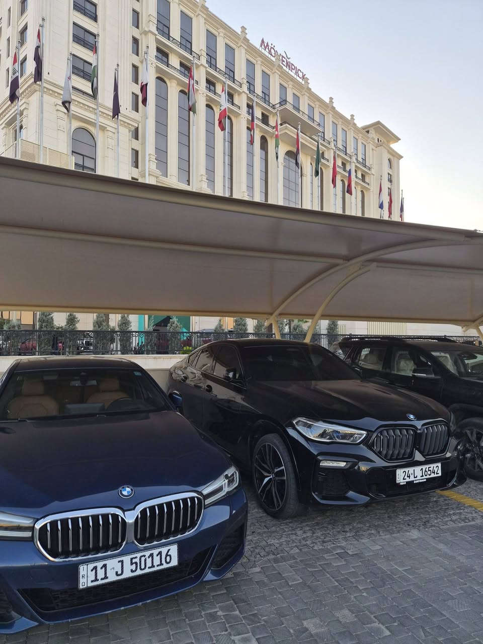 السلام عليكم
BMW X6 40i
موديل / 2023 

لون سيارة ببسي 

السيارة (طلب خاص )

صفر مسج بدون اي عطل بالشاشة 

ماشية 37 الف 

المواصفات 

● جكات 

● لايت ليزر متحرك 
● مساج مقاعد و تبريد و تدفئة
● مقاعد الترتوفي
● سماعات حتى تحت المقاعد سستم Harman Kardon
● بانوراما سكاي روف
● الكير و الموس و بصمة كرستال 
● السيارة كت M مع دوسات جانبية و خلفية
● 4 وضعيات قيادة 

● داتاشو عرض معلومات على جامة الامامية 

تظليل بالسنوية 80%/91% 

السيارة وارد امريكي الضرر صبغ و بارد بالجاملغ الامامي الايمن و البنيد مبدل اصلي شرط نفس لون بدون صبغ بدون ضرر بدواخل 

السونار موجود في منشور

رقم سيارة دهوك بأسمي شرط تحويل مباشرة

السعر 51 الف دولار و بيه مجال

شاشات السيارة ضفتله اللغة العربية و كأنو سيارة خليجي  

الرقم/  ***********

مغلفة PPF بالكامل

للبيع او مراوس
