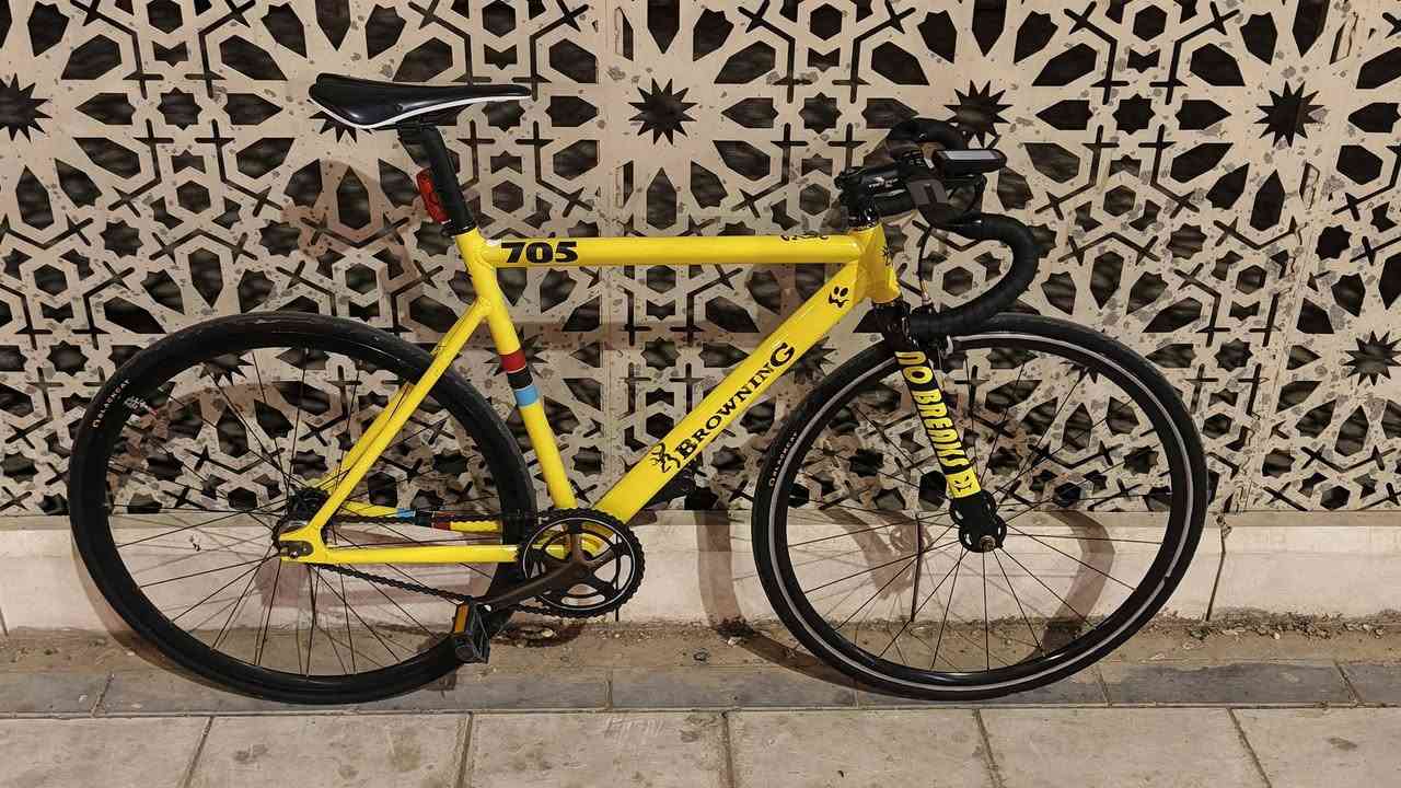 دراجه فكسد 
الحجم 28
حجم الفريم 54cm
وياله بولبرن 
ستيرن كاربون 
معدن الدراجه بلكامل فافون
كشن gaint 
نضافة الدراجه 99%
مكاني بغداد 
السعر 250


**إذا كنت صاحب هذا الإعلان وتريد حذفه لأي سبب، رجاءا أرسل رسالة إلى الدعم الفني**