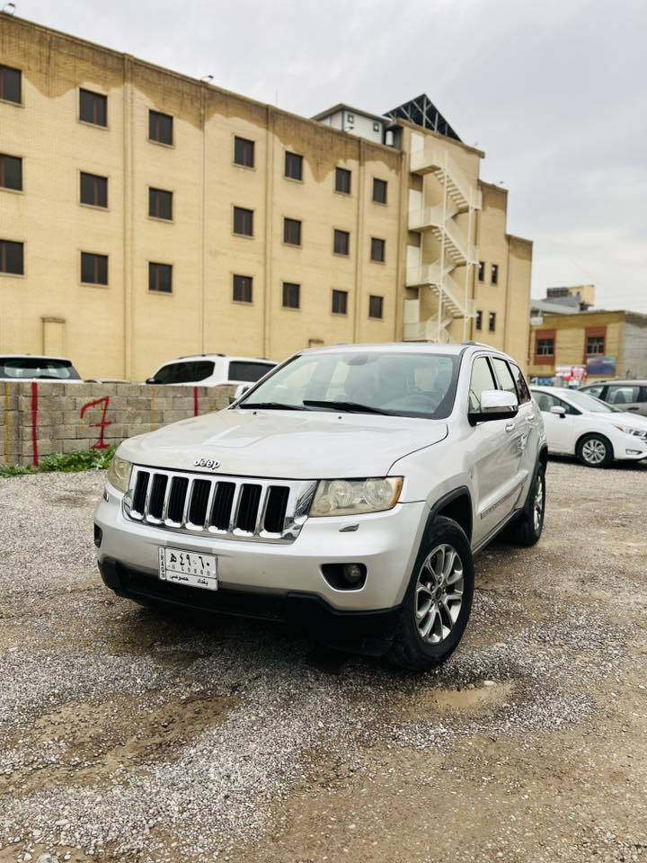 Jeep Laredo 2012
دووپەلە بۆیاغی هەیە ساغ
چوار مۆدی لێخورینی هەیە
سوکان ڤۆلیۆم 
تەبرید مەرکەزی 
کوشین کارەبای
پێش و دوای حەساس 
هەمووگیانی لەسەرشەریکە مایتەوە
رەقەم و سنەوی پلاستیکی لەگەلە 
كێشەی مەدەنی مالی مەدەنی بەشەرت
گێرومەکینەوکارەبای دەعامی بۆ دەعامی بەشەرت .
شوین هەولێر
سعر 90 وەرەقە و مەجال
بۆ زانیاری زیاتر نامە بنێرن لە خزمەتدام .


**إذا كنت صاحب هذا الإعلان وتريد حذفه لأي سبب، رجاءا أرسل رسالة إلى الدعم الفني**