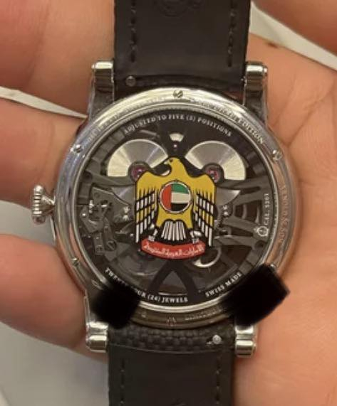 جديد فل ست
لمتد من ٥٠ ساعه حول العالم
ارنولد ان سن نابيولا ياس ادشن
سكيلاتن بالكامل شعار من الخلف
تسليم في الامارات او شحن
تواصل مسنجر للجادين بالشراء القطعه الصعبه والنادره
لوكس واتش لبيع الساعات الأصلية الثمينه


**إذا كنت صاحب هذا الإعلان وتريد حذفه لأي سبب، رجاءا أرسل رسالة إلى الدعم الفني**