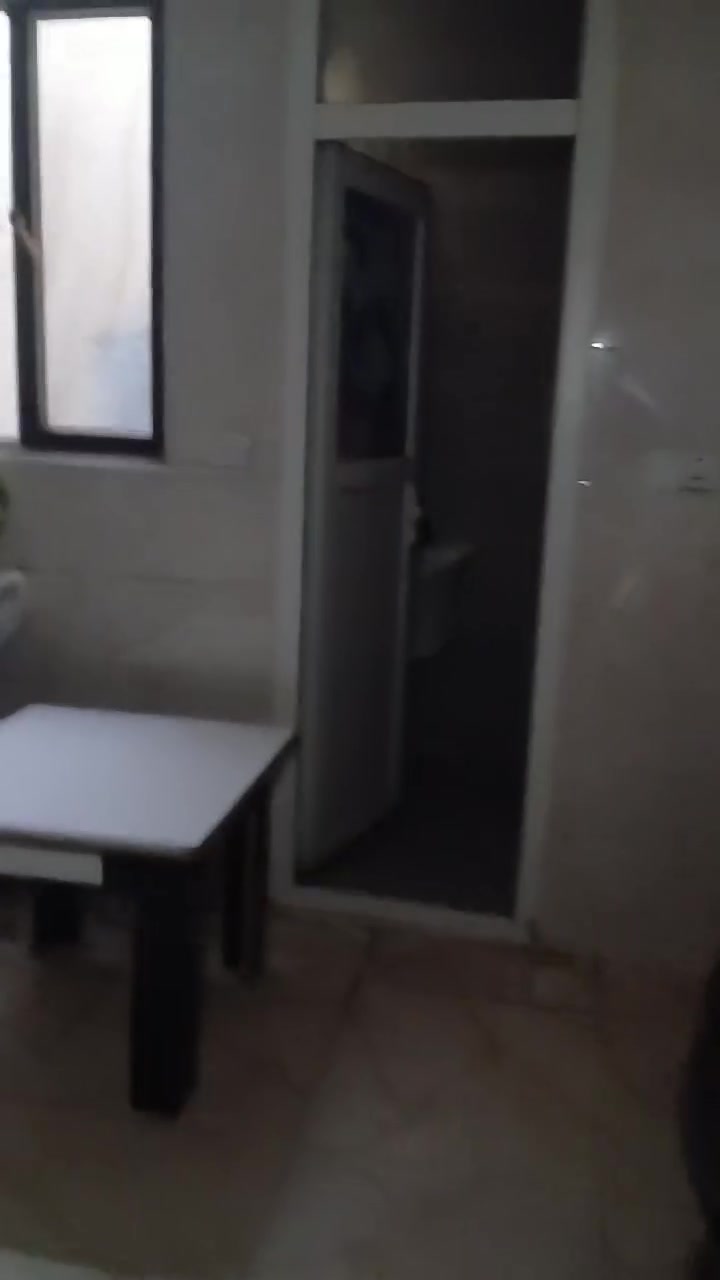 شقخ للايجار طابق الاول الاعظميه الاخطال قرب جامع الصديق الاتصال ***********
