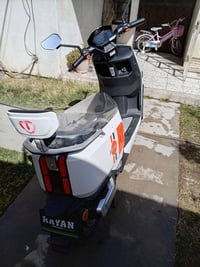 دراجه وحش الكون. استعمال 4اشهر امبدل بطاريات 2  مكاني سبع البور 078056...