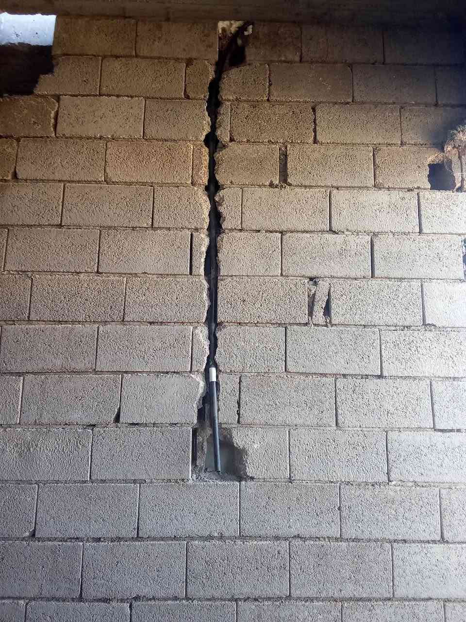 تم الحمدلله حفر بيت نزالات كهرباء في حي لاائمين على مكينة ودريل مواعيد مضبوطة ودقة في العمل بأسعار مناسبة الي  عنده حفر نزالات كهرباء يتصل على الرقم ***********
