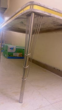 ميز طعام • ٦ كراسي