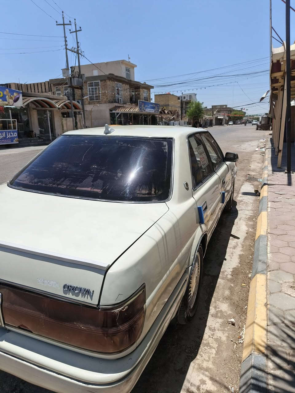 سلام عليكم سيارة سوبر هارتوب مديل 1990رقم انبار بسمي تحويل مباشر مكينه وكير ونجي حداديه كامله كهربائيات كلها شغاله شاشه تاب تخم سماعات تخم ويل هو وتايراته جدد بيها ضربه جهت السايق كشنات كهربائي اربعه السياره معايزه شي ستوني نافضها كلها السياره السعر 38 وبيها مجال مكاني واسط كوت انوار الصدر ***********
***********
