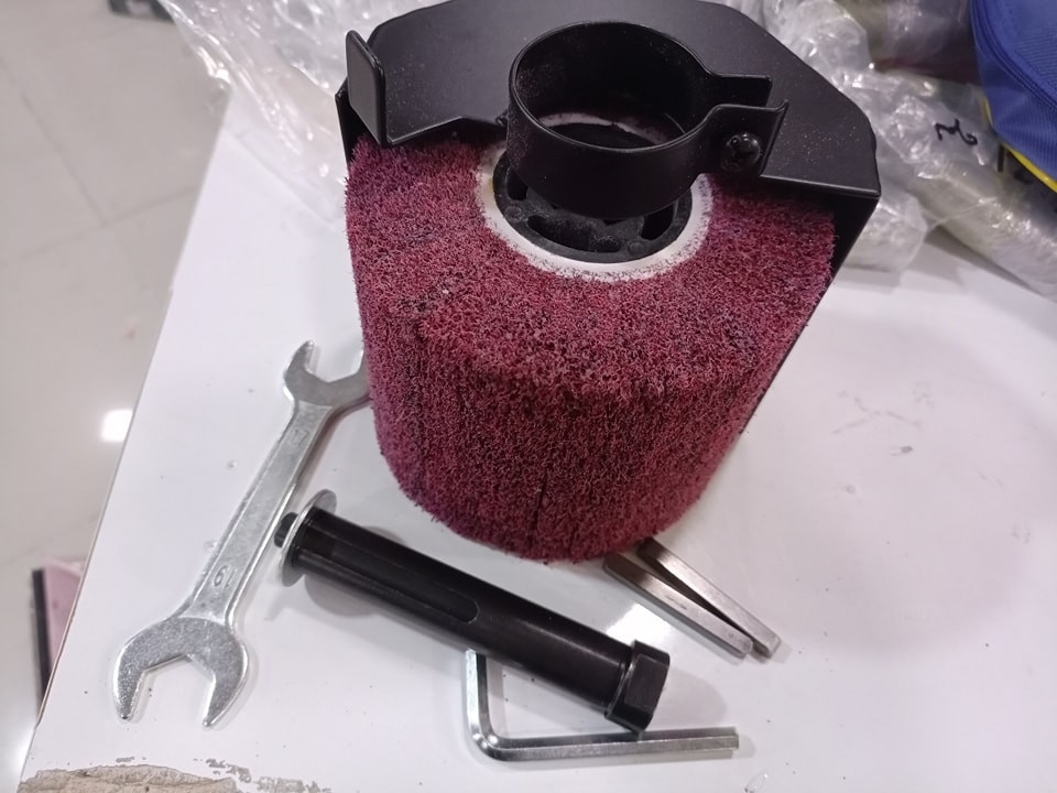 باركود: 87898
تحويلة تنشد على كوسرة كهربائية لتصبح على شكل كوسرة سنفرة دائرية تجي مع التحويلة غطاء و شفت مع سنفرة دائرية نعومة 80 .
سعر: 25 الف


**إذا كنت صاحب هذا الإعلان وتريد حذفه لأي سبب، رجاءا أرسل رسالة إلى الدعم الفني**