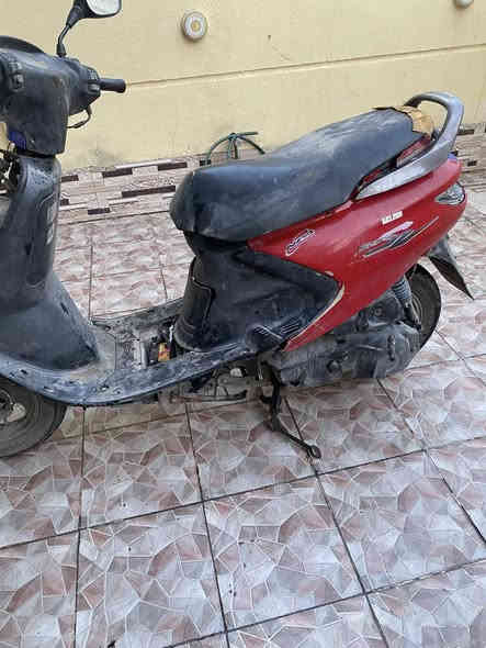 فراشه نثيه كوم حديد تجي تحمل وتروح سعره 150 رقمي *********** مكاني محموديه حي الرشيد
