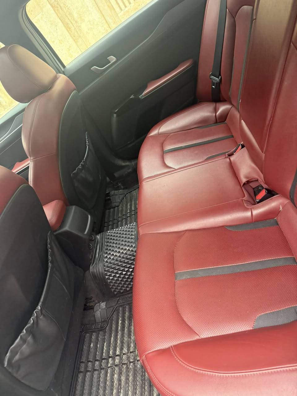 السلام عليكم
للبيع KiA K5 2021
السياره فول مواصفات للاخير

ماشيه 65 الف كيلو متر 

1_اللون السمنتي المميز

2_بصمه تشغيل 

3_بصمه أبواب افتتاح عند الاقتراب 

4_تشغيل عن بعد

5_مثبت سرعه، نظام ABS, مانع انزلاق ،حساس اطارات 

6_بك لايت لد

7_شاشه كبيره لمس 

8_كامره دوارة

9_كشافات امامية 

10_شاشه اعطال _نقطه عمياء _ رادارات_اشاير بالمري 

11_مقعد سائق كهرباء مقاعد تدفئه الاسترين هم تدفئه 

12_لايت اربع عدسات 

13_نظام قياده اربع وضعيات

14_بلوتوث+كاربلي+usbامامي خلفي 

15_تحكم ستيرن 

16_اوتو بريك 
 
17_ تصميم خارجي رياضي 

محرك 1600 تيربو رقم أربيل بااسمي 

السعر 174بيها مجال كلش بسيط 

الرقم ***********
