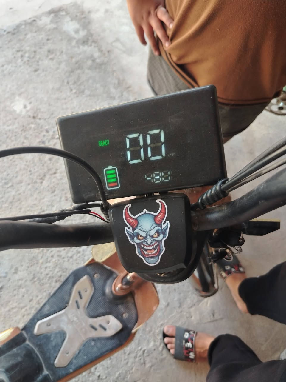 بايسكل شحن شغال مابي اي نقص كهرباهيات اشاير كلها شغاله شاحنته تدعم لشحن لسريع 125وبي مجال بعقوبه تقاطع الامام عبدالله ابن علي ***********
