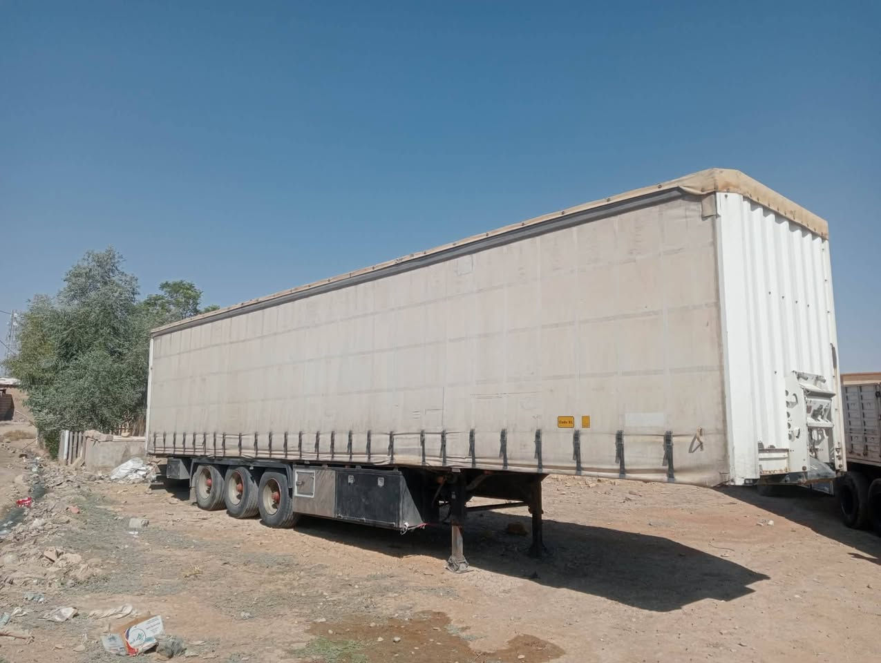 جادر كرونة 2010  دنكير 3 رفاع بدون فصخ وربط مكفول من كلشي سعر 80 وبية مجال قليل 
***********
***********
