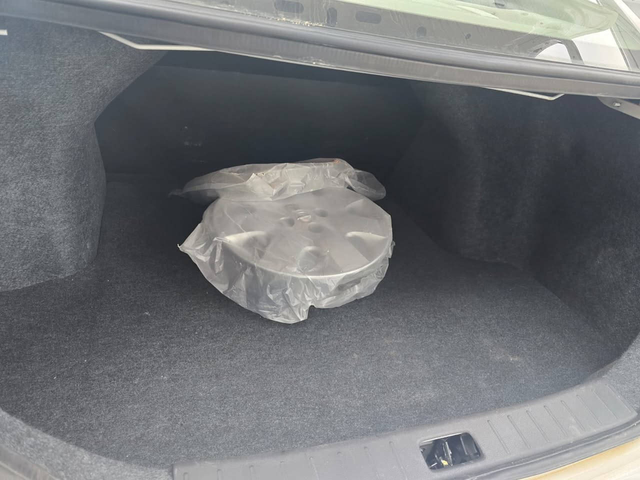 يا الله السلام عليكم نيسان صني هندي ام الضمان اخت الزيرو ماشية ٣الاف مديل  ٢٠٢٥اخت الزيرو مكانها نجف رقم اربيل دولي سعرها ١٢٨رقم صاحب السيارة ***********
