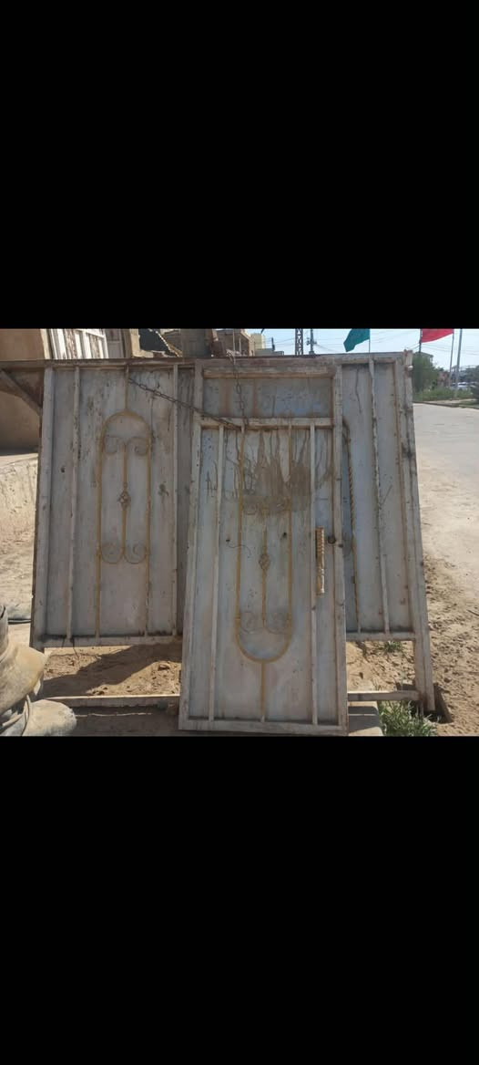 باب سلايت 2ونص ب200 وبيه مجال الاتصال
*********** عمارة, ميسان
