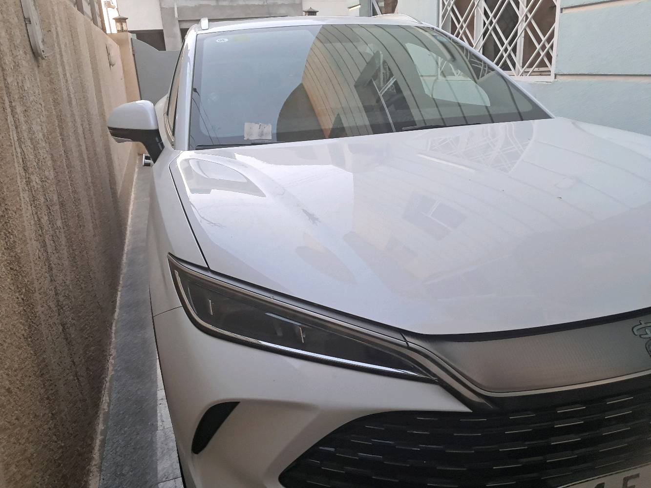 BYD سونك L موديل ٢٠٢٥ نص مواصفات بانوراما خمس كامرات كرسي السائق كهرباء الشحنة تمشي ١١٢ كم عداد المسافة ١٠٠٠ كم السعر المطلوب ٢٩٥٠٠٠٠٠ دينار بيه رصعة حسب صور السونار للاسنفسار ***********