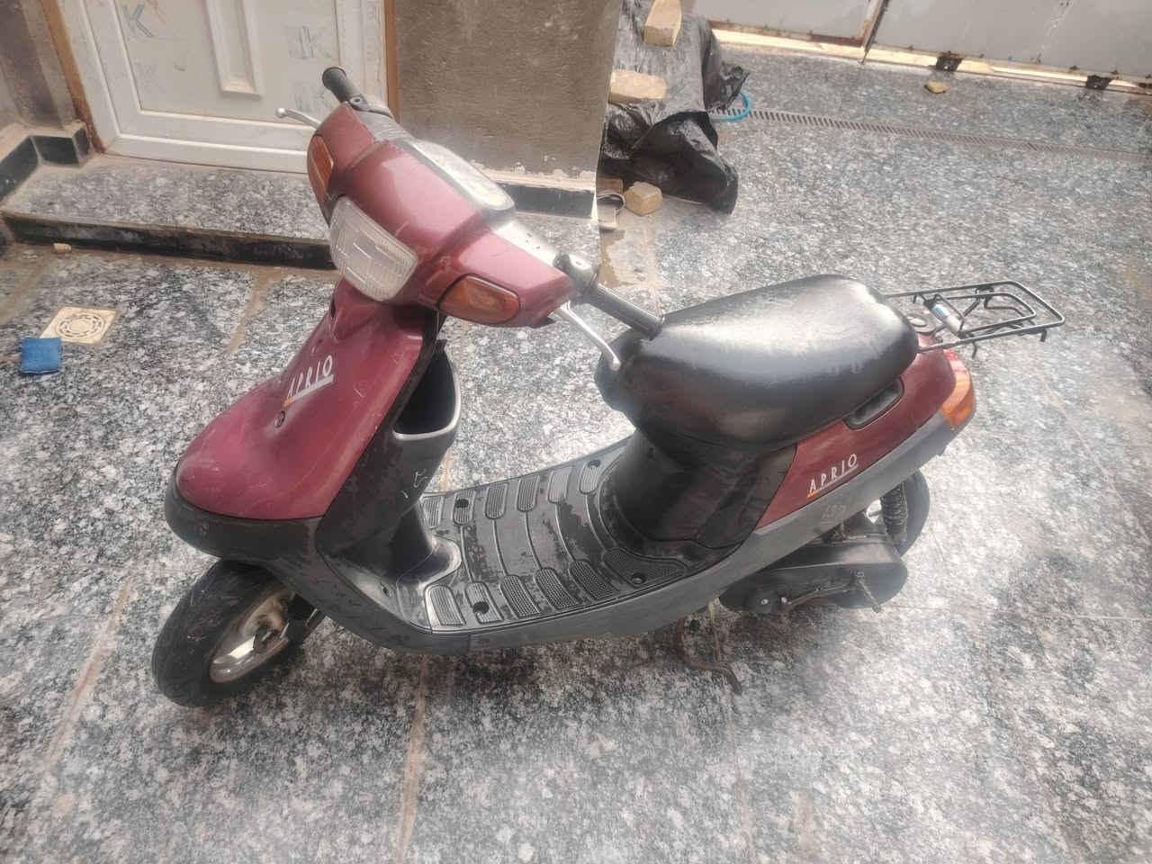 بتره ما مفتوحه
دراجه بلاد دبلات اشاير تشتغل 
صار  7 أشهر حاويه
تفحصه بيدك
سعره 500 وبيه مجال
 الرقم ***********
مكاني ناصريه مركز
