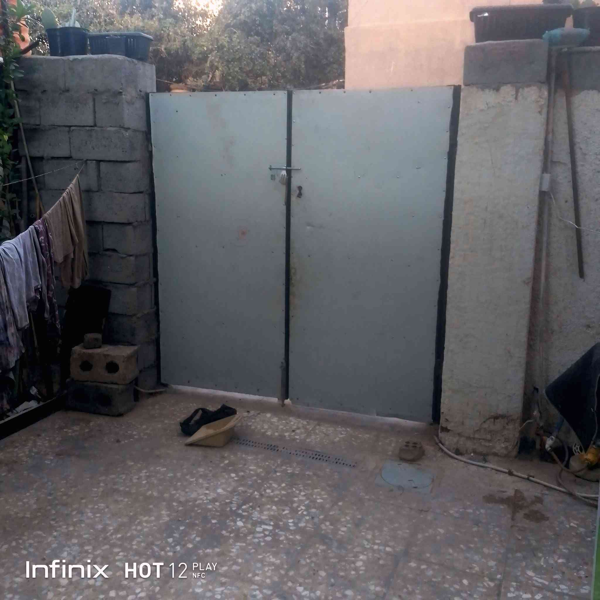 السلام عليكم بيت للبيع في سبع قصور شارع ابو علي مقابل كوفي نخله ،قرب أسواق سامي ،بيت طابقين ، متكون من 4 غرف نوم واستقبال ومطبخ وحولي ، مساحته128
الواجهه8 ،نزال16
سعره 55 وبي مجال 
للاستفسار ***********
السلام عليكم بيت للبيع في سبع قصور شارع ابو علي مقابل كوفي نخله ،قرب أسواق سامي ،بيت طابقين ، متكون من 4 غرف نوم واستقبال ومطبخ وحولي ، مساحته128
