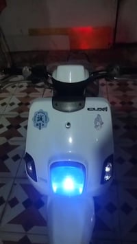 ماكس بوليس دراجة بلاد مكفولة من كلشي محرك ما مفتوح وناعمه نازله من الر...