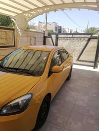 كريت وول للبيع ٢٠١١ بغداد مكفولة رقم انكليزي سنوية ٢٠٢٨ بطاقة بنزين بي...